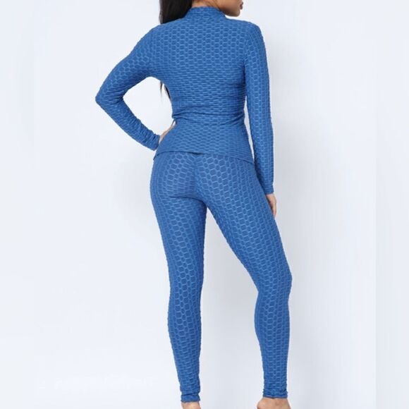 Blue honeycomb two piece active set - Picture 3 of 5